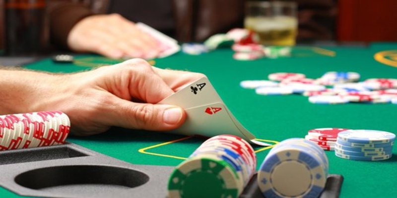 Poker: Nghệ Thuật Đọc Tâm Lý Và Chiến Thuật Đỉnh Cao